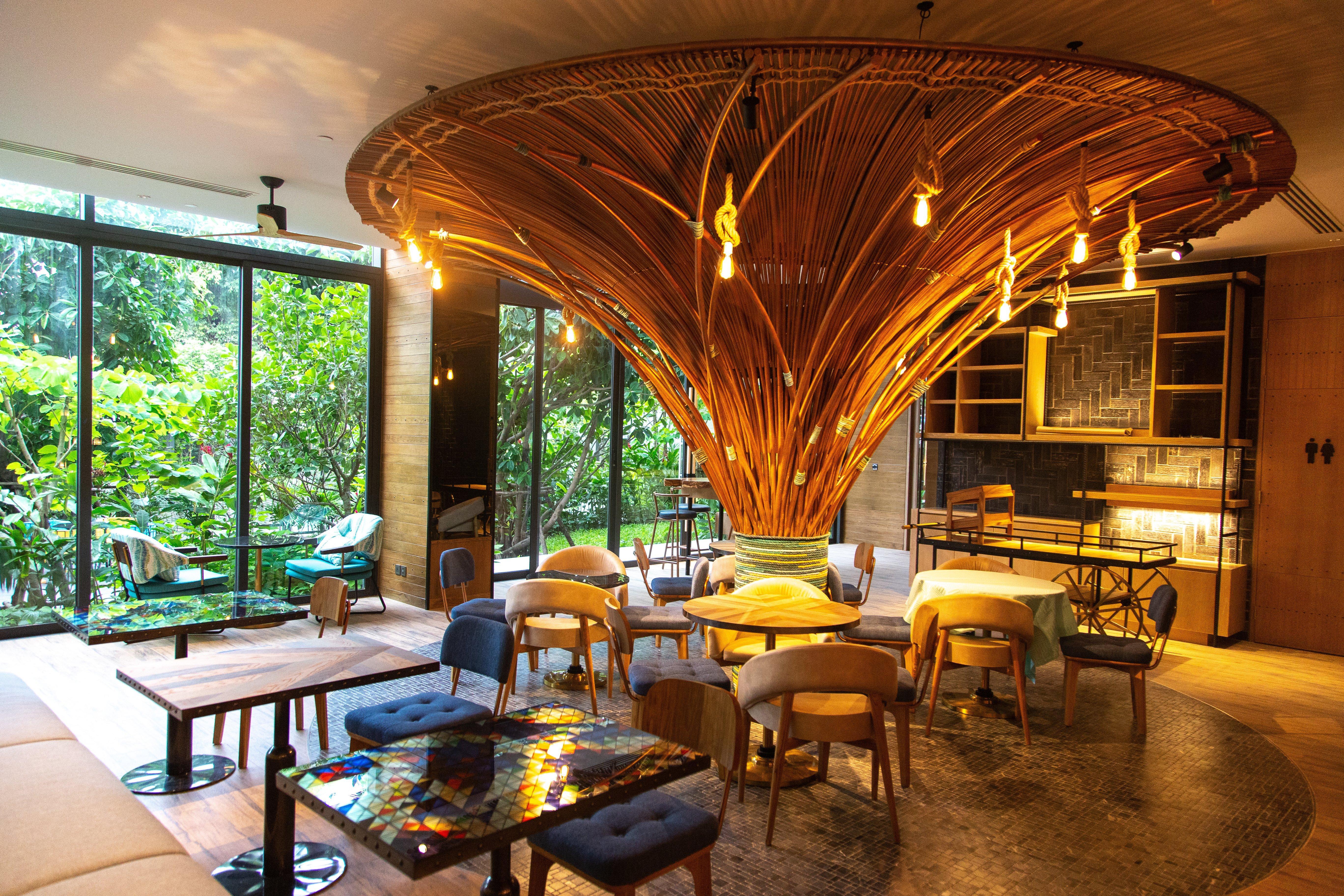 Hotel Indigo Phuket Patong By Ihg Εξωτερικό φωτογραφία The interior of the restaurant