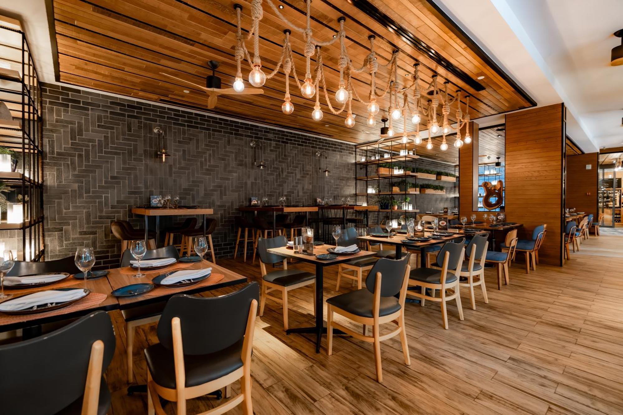 Hotel Indigo Phuket Patong By Ihg Εξωτερικό φωτογραφία Restaurant interior